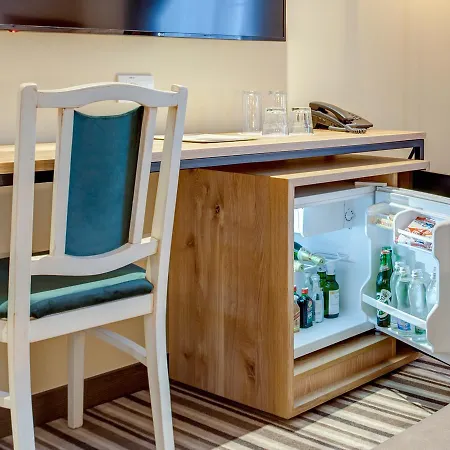 Hotell Garni Zavicaj 4*