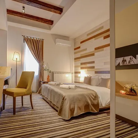 Hotel Garni Zavicaj 4*